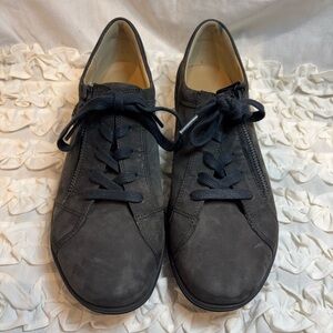 Hartjes Aus Osterreich womens dark brown Casual Sneakers with Zipper. size 7